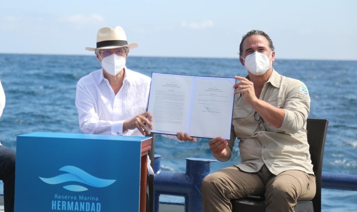 Equador amplia zona marítima protegida em Galápagos