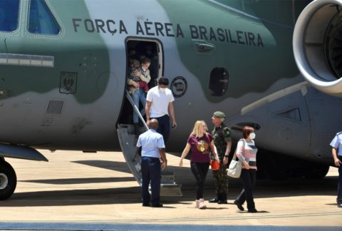 FAB Aircraft Arrives in Brasilia with 68 Brazilians and Foreigners Who Fled Ukraine