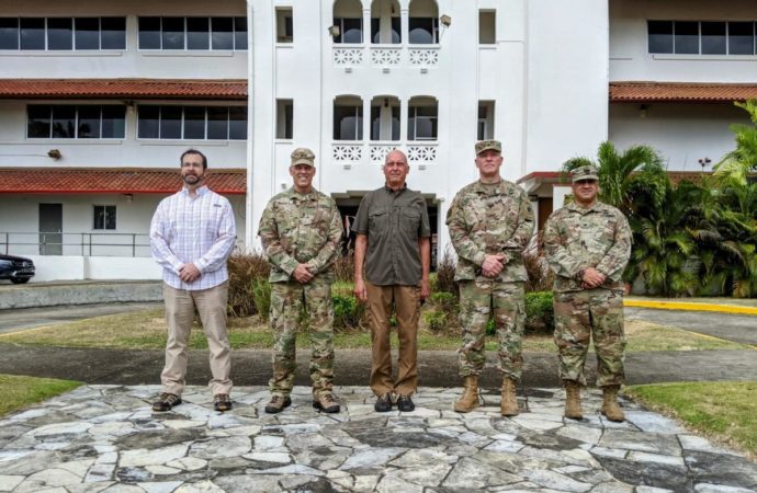 US DOD Team in Panama Meets with SENAFRONT Leadership