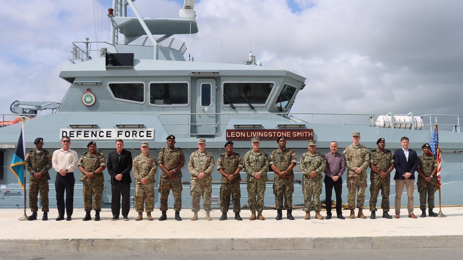 Bahamas e Estados Unidos fortalecem cooperação em segurança e defesa