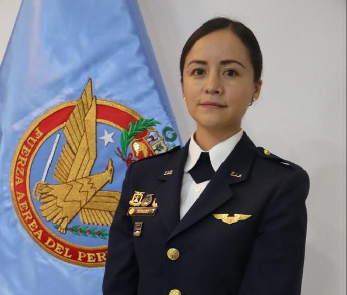 Primera “mujer del tiempo” en la Fuerza Aérea del Perú