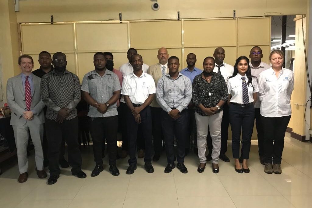 Entrenamiento en seguridad portuaria en Guyana concluye con 14 graduados