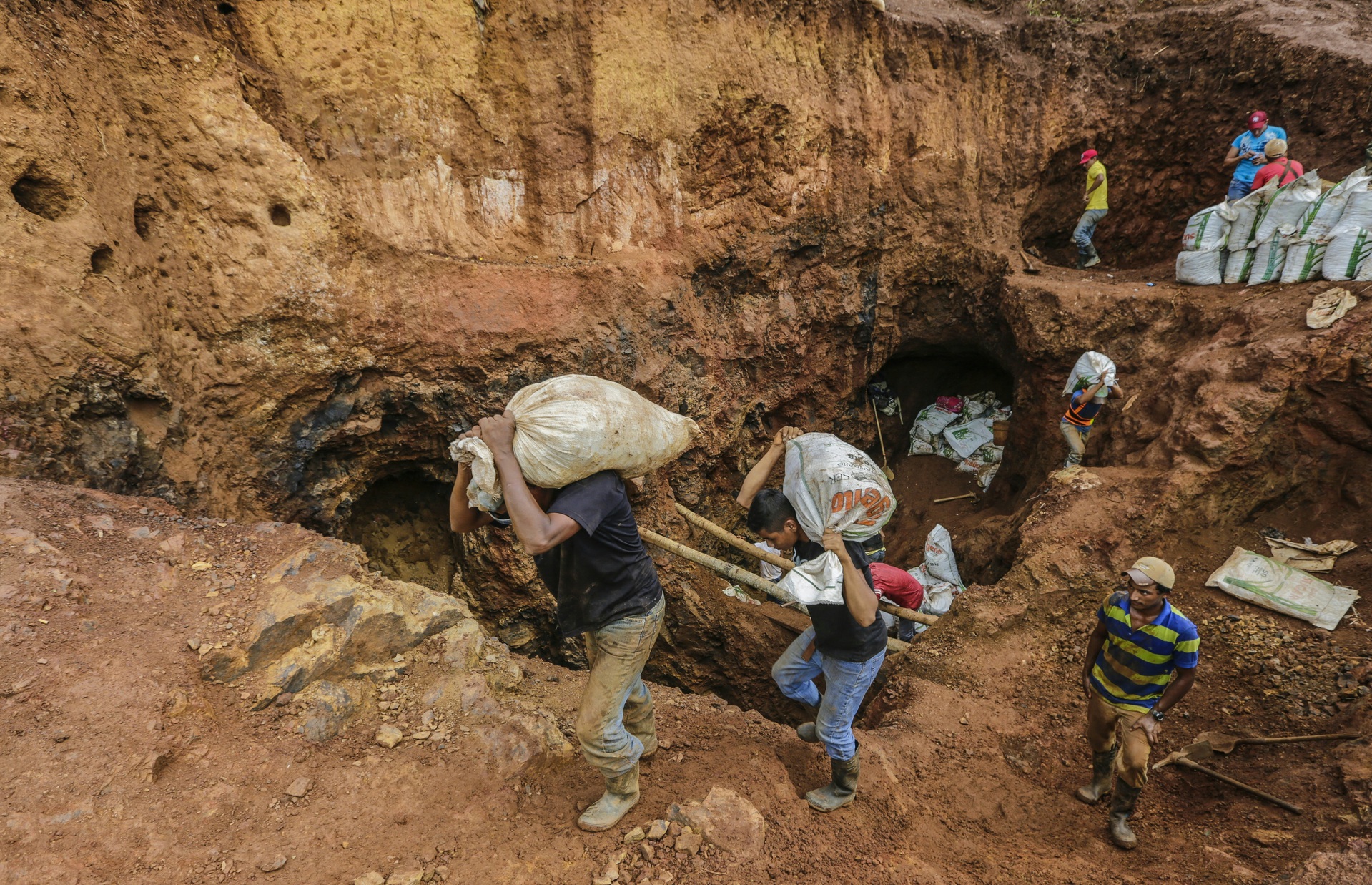 Regime da Nicarágua concede territórios indígenas para exploração mineira
