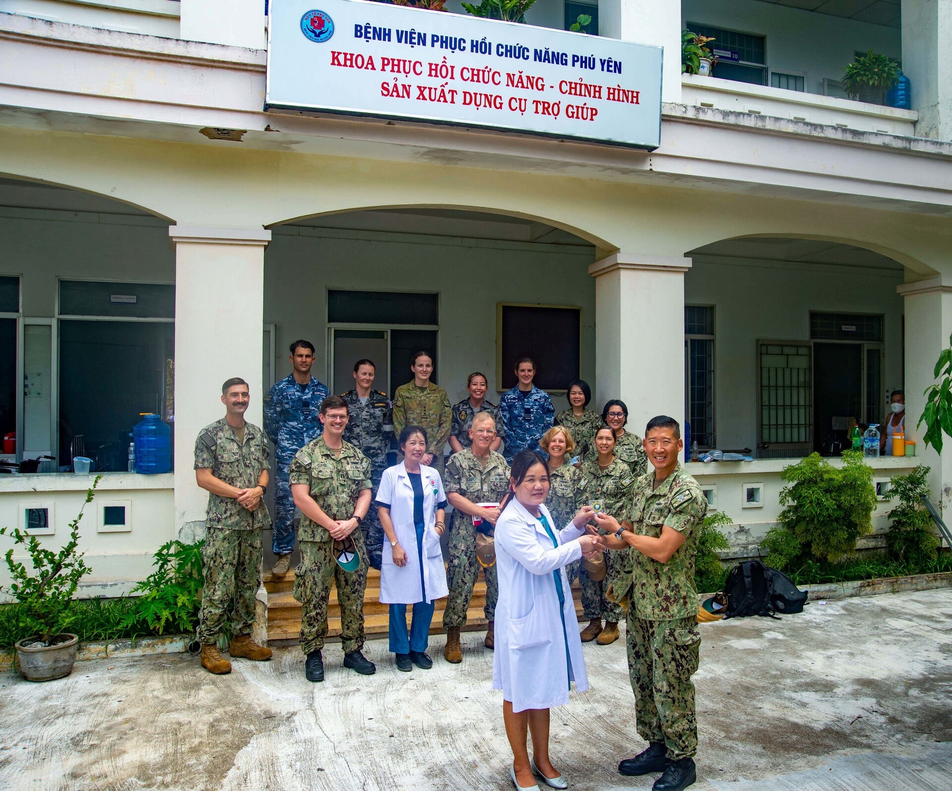 Militares parceiros dos EUA concluem exercício humanitário Alianças do Pacífico 2022, em Palawan