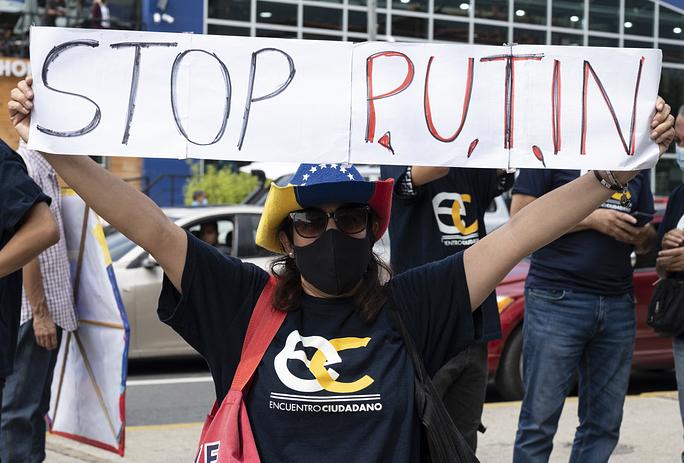 Rusia refuerza regímenes autoritarios en Latinoamérica