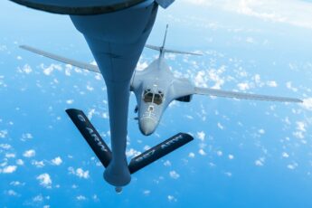 Bombardeiros B-1B realizam missão da Força-Tarefa de Bombardeiros em apoio ao SOUTHCOM