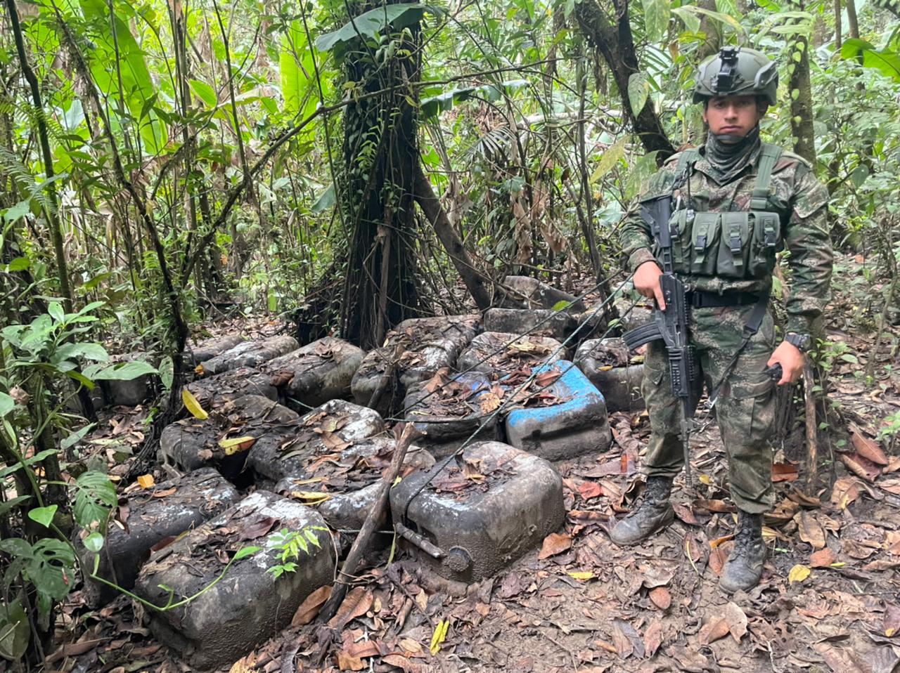 Autoridades colombianas destruyen 71 narco laboratorios en la Amazonia