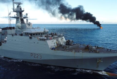 Marinha Real auxilia na luta contra a atividade ilegal e ameaças naturais no Caribe