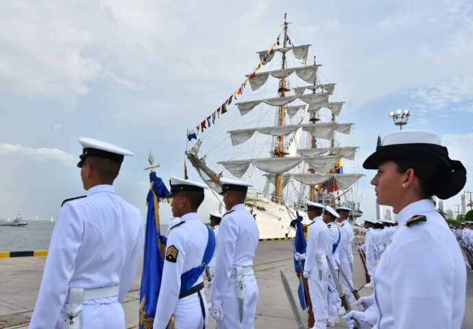 Escola naval da Colômbia reconhecida internacionalmente