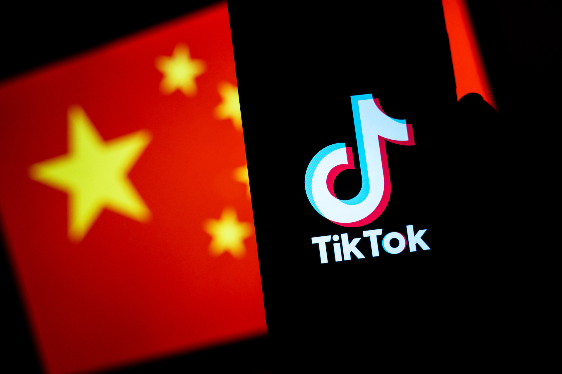 Identifican cuentas rusas que difunden información falsa en TikTok