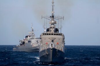 Marinhas da Argentina e do Brasil realizam exercícios combinados