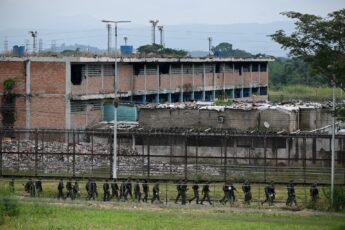 Intervenções em prisões na Venezuela: teatralidade e desinformação
