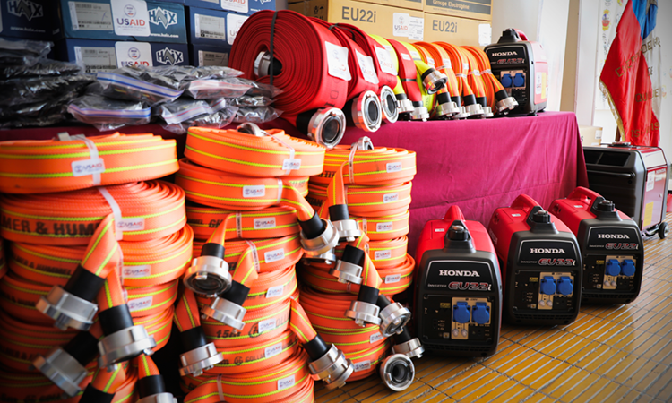 US Donates Firefighting Equipment to Chilean Firefighters