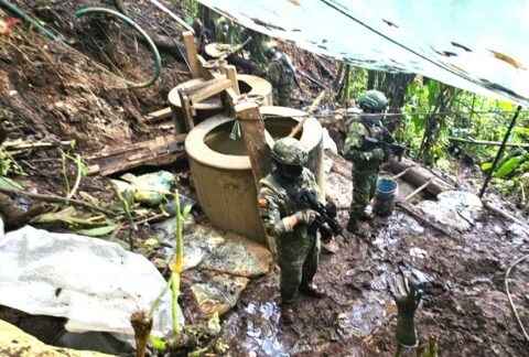 Crimen organizado en Ecuador se vuelca cada vez más a la minería  ilegal de oro