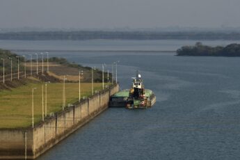 Los EE. UU. ayudarán a Argentina a mejorar hidrovías y puertos