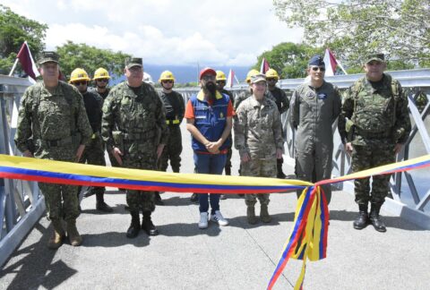 SOUTHCOM Commander Visits Colombia