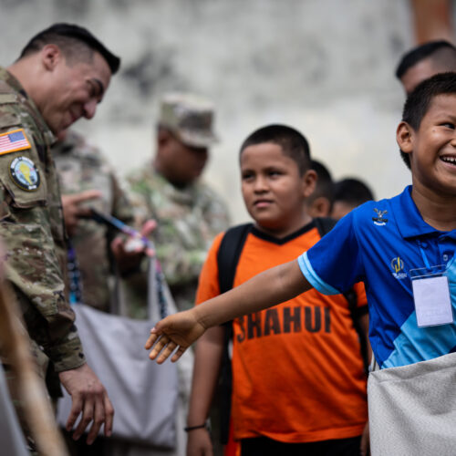 Exército e Corpo de Fuzileiros Navais dos EUA impulsionam educação no Peru, durante Resolute Sentinel 2024