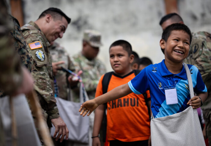 Exército e Corpo de Fuzileiros Navais dos EUA impulsionam educação no Peru, durante Resolute Sentinel 2024