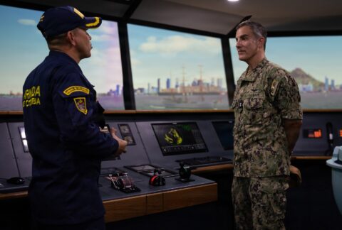 Marinas de Colombia y Estados Unidos refuerzan alianza durante Conversaciones del Estado Mayor Marítimo