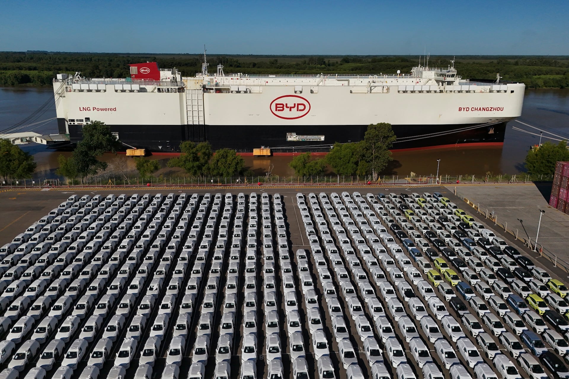 Expansion of Chinese Smart Cars in Mexico Creates Data and Logistics Vulnerabilities