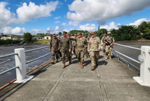 SOUTHCOM Commander Meets with Ecuadorian Leaders to Strengthen Security Cooperation