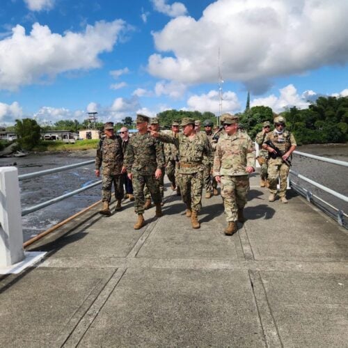 SOUTHCOM Commander Meets with Ecuadorian Leaders to Strengthen Security Cooperation