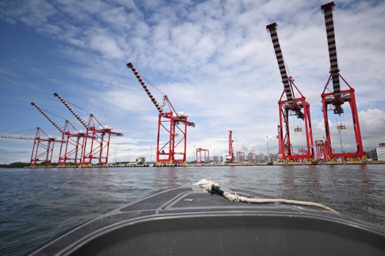 Puertos bajo presión: la ofensiva de Ecuador por recuperar Puerto Bolívar