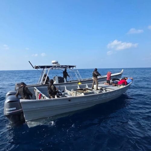 Operación Neptuno cierra espacios al narcotráfico en el Pacífico oriental