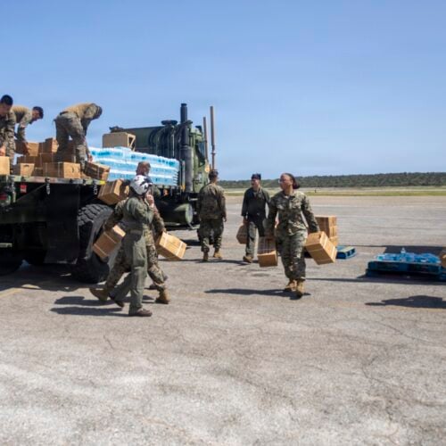 Da busca e resgate à ajuda humanitária: os Estados Unidos se mobilizam pela Venezuela
