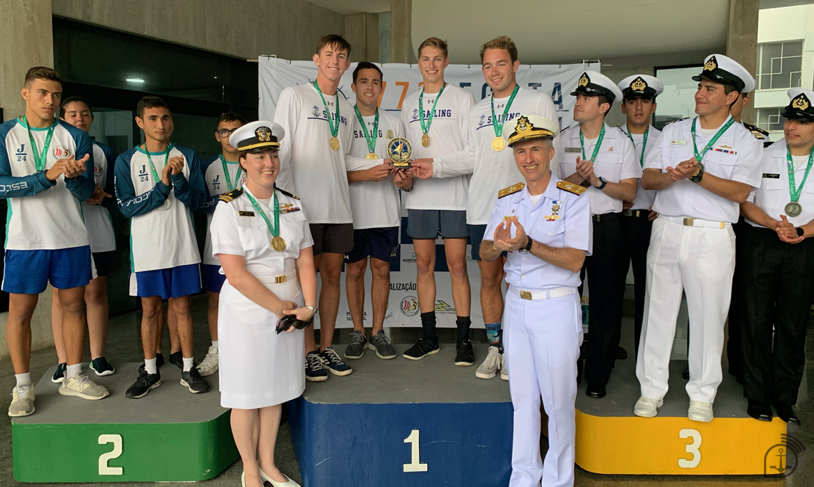 In the Awards podium for partner nations, the United States won first place, Brazil was second, and Chile third. (Photo: Brazilian Navy Senior Chief Petty Officer Simone Soares)