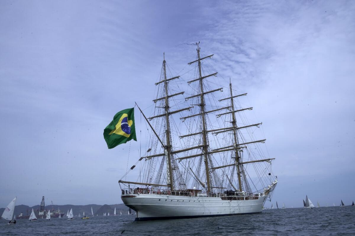 The Brazilian Navy tall ship Cisne Branco participated in the event. (Photo: Brazilian Navy Senior Chief Petty Officer Simone Soares)
