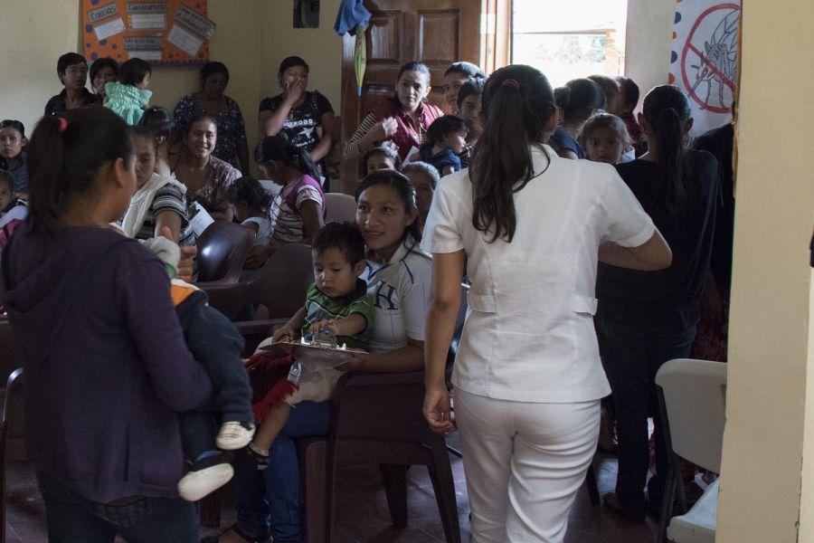 Mothers and their children wait to be seen by medics from Joint Task Force-Bravo during a Pediatric Medical Readiness Training Exercise (MEDRETE) May 23, 2019 in La Paz, Honduras. MEDRETE missions allow JTF-B medical personnel to train in their areas of expertise, while providing a service and strengthening partnership with the host nation. (Photo: U.S. Air Force Staff Sgt. Eric Summers Jr.)