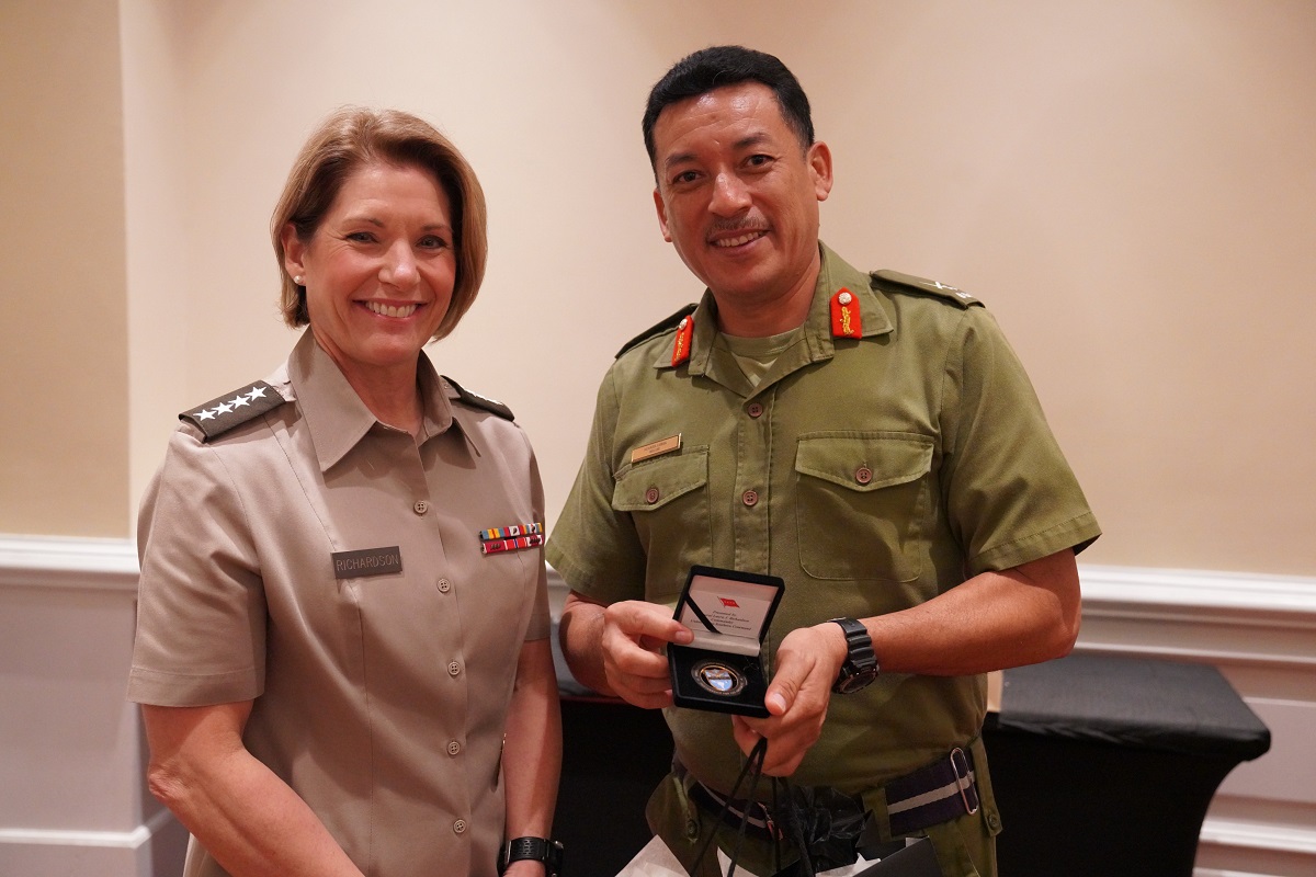 During CENTSEC bilateral meetings, U.S. Army General Laura J. Richardson, SOUTHCOM commander, met with Belize Defence Force Commander Brigadier General Asariel Loria. Belize is a key regional security partner. (Photo: U.S. Southern Command Public Affairs)