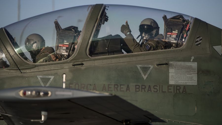 Este ano, pela primeira vez, o Brasil participou do exercício com seis das suas aeronaves A-29B, também conhecidas como Super Tucanos. (Foto: Primeiro-Sargento da Guarda Nacional Aérea dos EUA Joshua C. Allmaras)