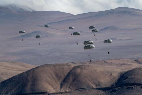 Chilean paratroopers descend onto a drop zone in Chile during Southern Star 25, Jun 6, 2025. (Photo: U.S. Air Force Technical Sergeant Carly Feliciano)