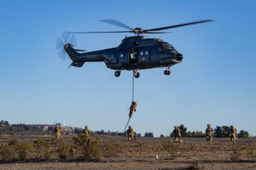 Chilean Navy Special Forces operators conduct helicopter rope suspension technique (HRST) training with an HH-32 Super Puma assigned to Chilean Navy Attack Helicopter Squadron (HA-1) during Southern Star 25 in Concón, Chile, May 27, 2025. (Photo: U.S. Navy Mass Communication Specialist First Class Leon Wong)