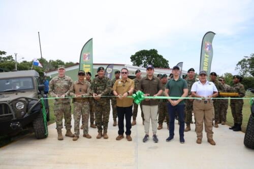 During his visit, Ambassador Cabrera officially handed over to the Panamanian National Border Service (SENAFRONT) a new vehicle maintenance center in Metetí, built with the support of U.S. engineers. (Photo: Panama’s Security Ministry/X)