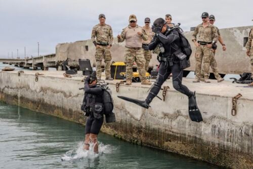 Peruvian Navy explosive ordnance disposal technicians assigned to the Peruvian Special Operations conduct diving operations alongside U.S. Navy technicians from Explosive Ordnance Disposal Mobile Unit 2, during limpet mine response training at UNITAS 2026, at Callao Naval Base, Peru, September 14, 2026. (Photo: U.S. Navy Mass Communication Specialist Second Class Jackson Adkins)