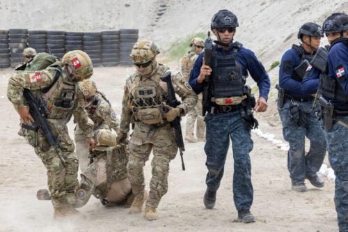 Peruvian and Dominican Navy service members evacuate a simulated casualty during a practical exercise at UNITAS 2026, at Callao Naval Base, Peru, September 11, 2026. (Photo: U.S. Marine Corps Corporal Breysson Villacortacampos)