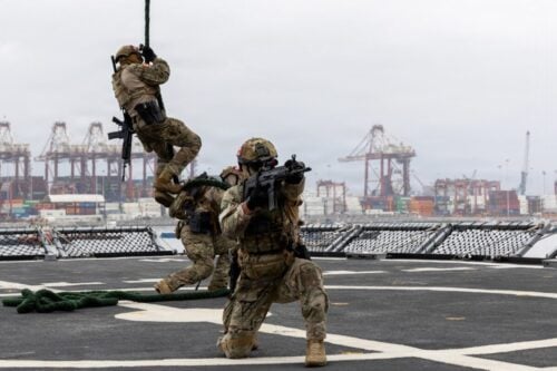Peruvian Navy service members fast rope and hold security during a visit, board, search, and seizure drill as part of UNITAS 2026, at Callao Naval Base, Peru, September 19, 2026. (Photo: U.S. Marine Corps Corporal Breysson Villacortacampos)