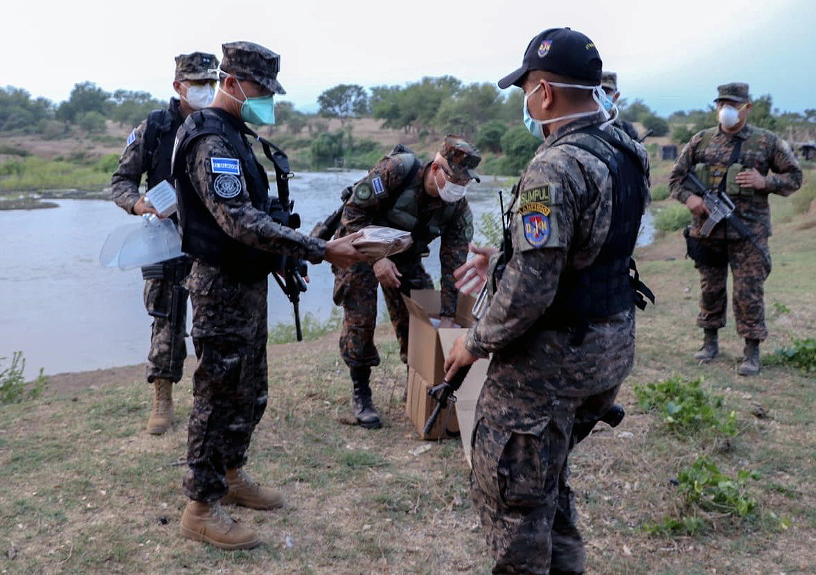 Salvadoran troops are issued MREs and other essentials during the COVID-19 pandemic. (Photo: El Salvador Ministry of Defense)