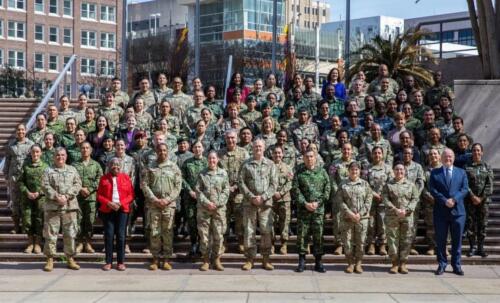 Dieciséis países de Latinoamérica y el Caribe asistieron al Simposio Mujeres, Paz y Seguridad (WPS), del Ejército Sur de los Estados Unidos, en San Antonio, Texas, del 21 al 24 de febrero de 2023. (Foto: Relaciones Públicas del Ejército Sur de los EE. UU.)