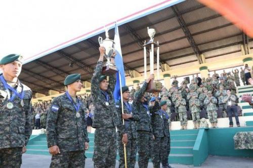 Team Honduras, Fuerzas Comando 2017 champion, shows the trophies won during the competition. The closing ceremony took place in Mariano Roque Alonso, Paraguay. The event is sponsored by U.S. Southern Command (SOUTHCOM) and executed by Special Operations Command South. (Photo: U.S. Army Sgt. Joanna Bradshaw)